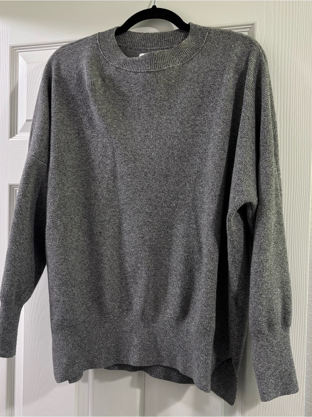 Abercrombie & Fitch Gray Crewneck Sweater